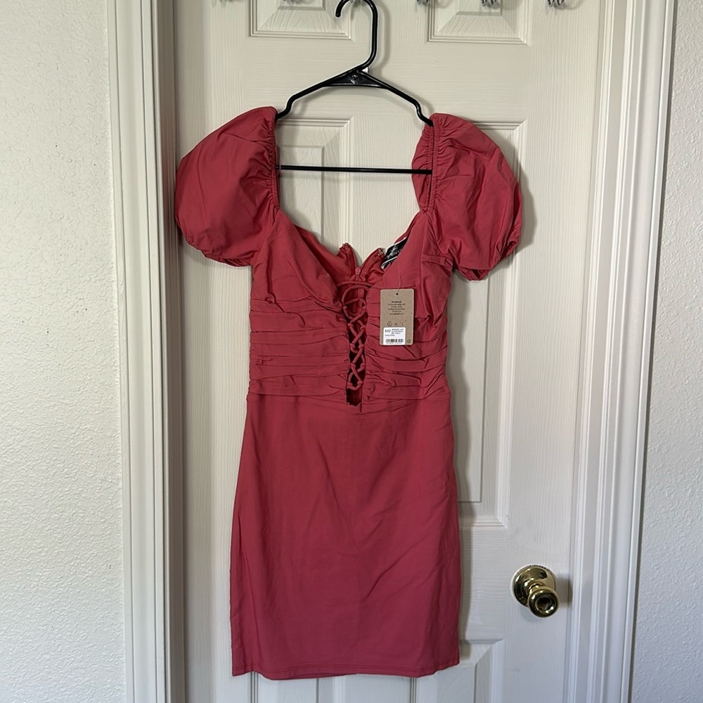 NWT Blue Blush dusty cherry lace up puff sleeve mini dress
